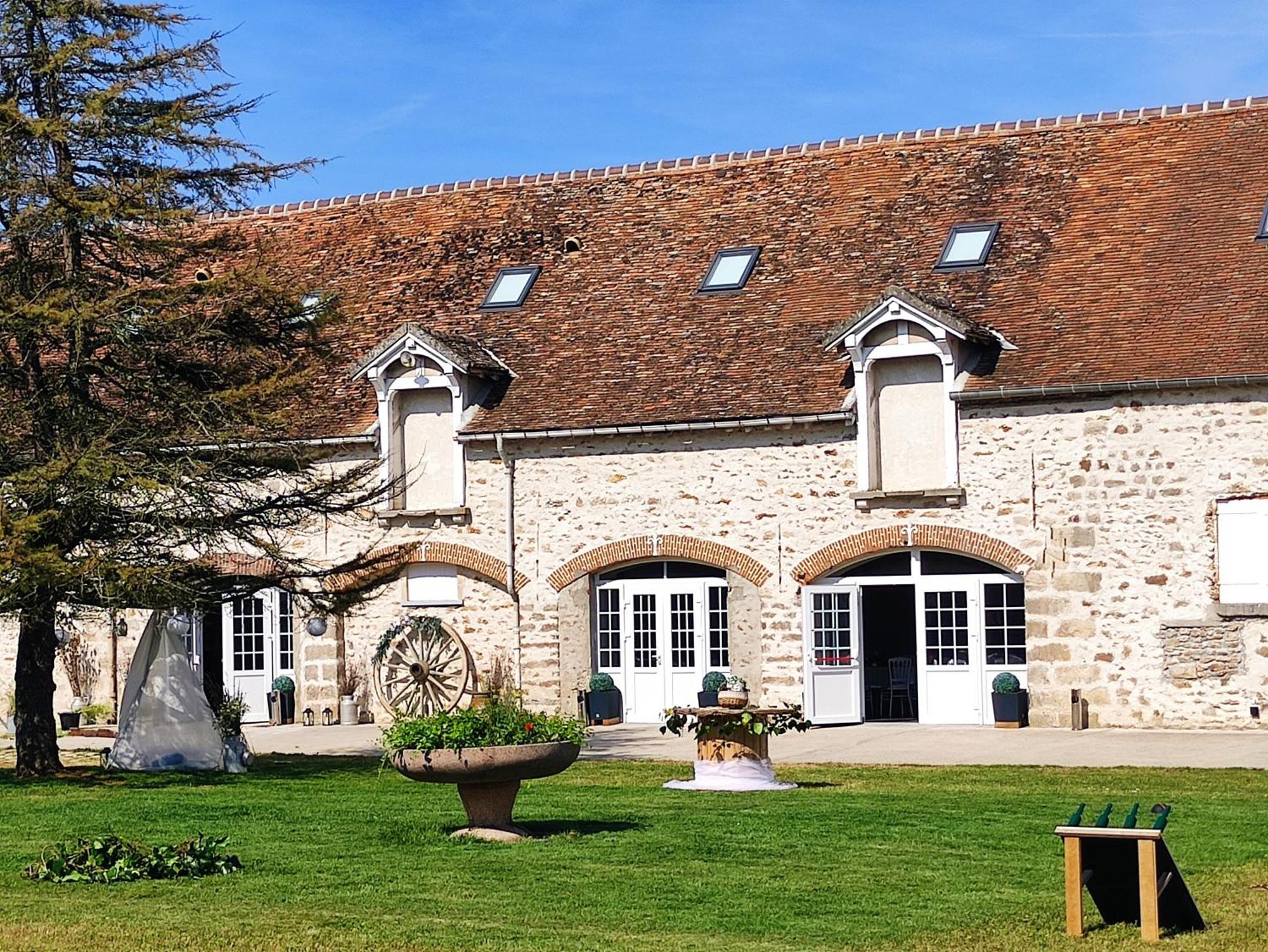 Domaine De La Ferme De Mont Bed & Breakfast Mormant Eksteriør bilde